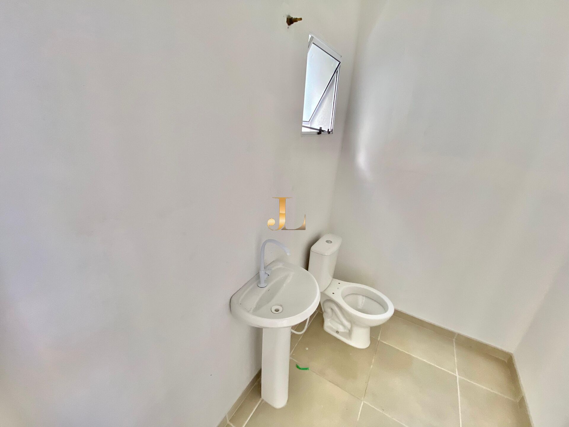 Loja Comercial - Pátria Nova - Novo Hamburgo / RS